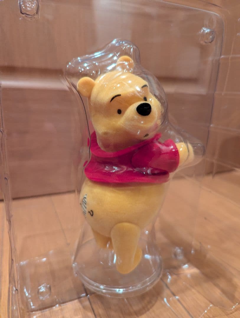 メディコム・トイ社から発売された　くまのプーさんのフィギュア
