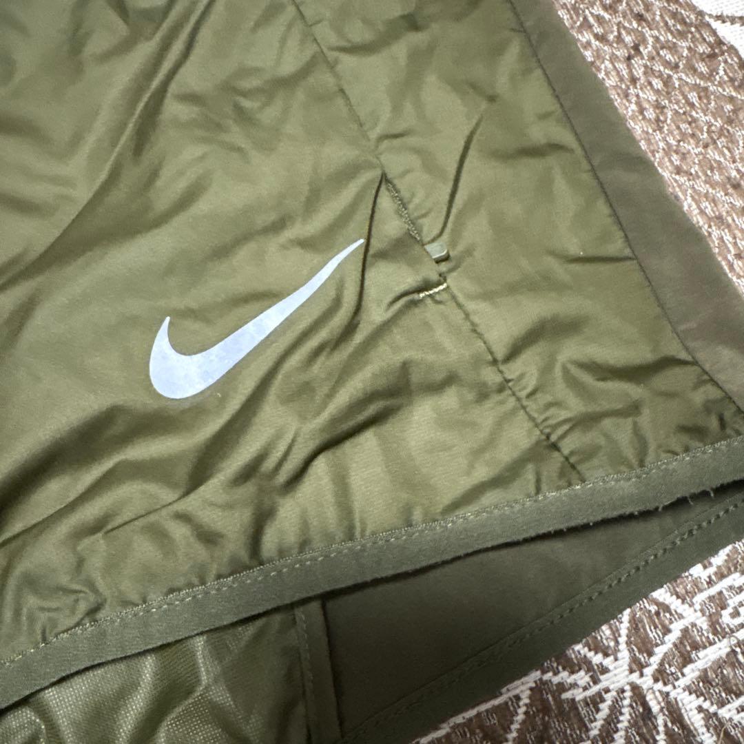 NIKE(ナイキ)エアロロフト ランニングベスト　ダウンベスト