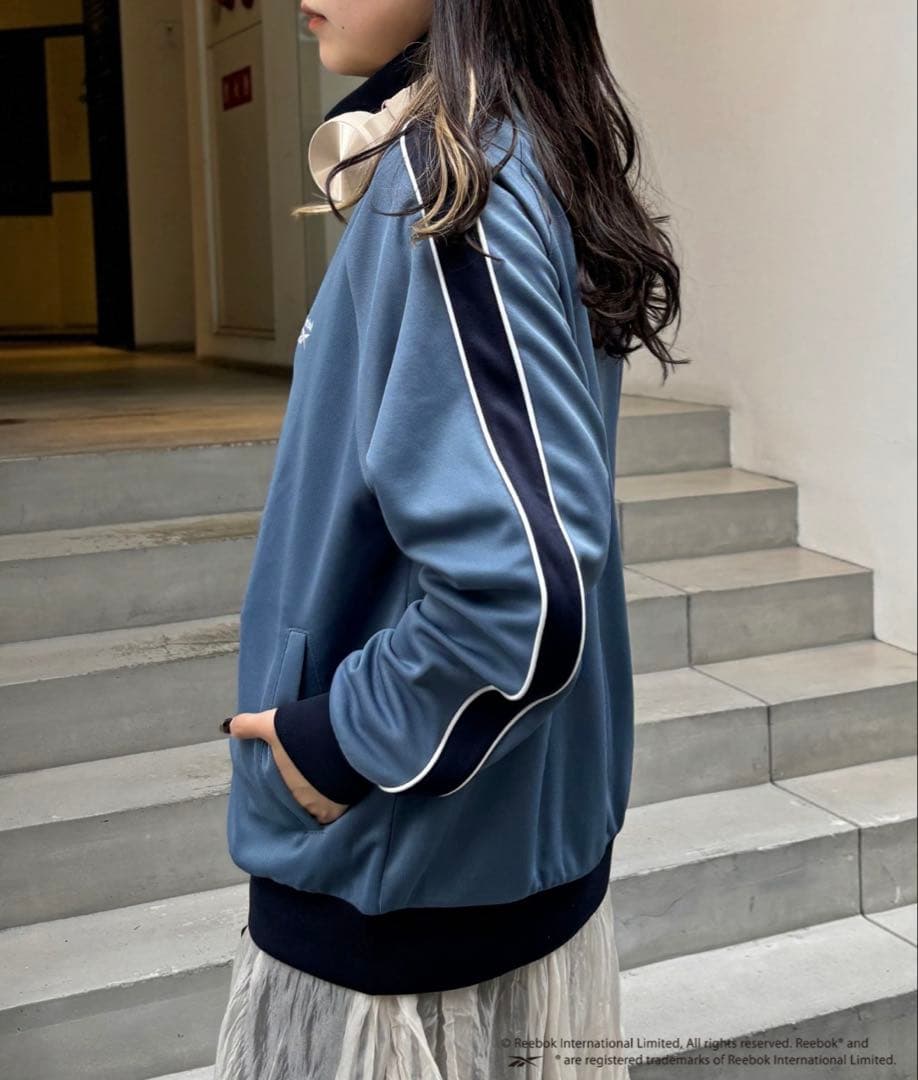 Reebok トラックジャケット