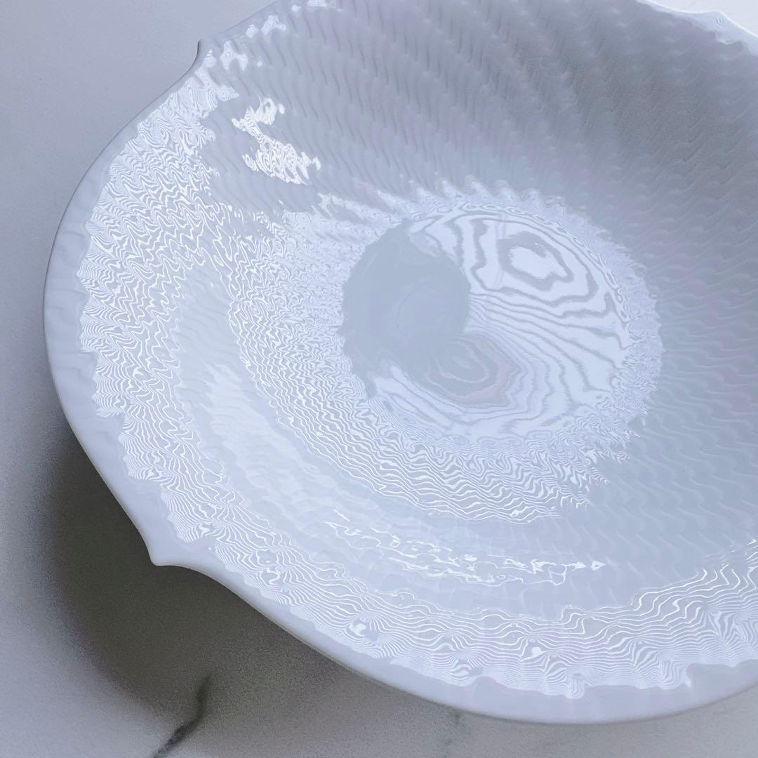 【新品・箱付き】 MEISSEN マイセン 波の戯れ サラダディッシュ 深皿 白