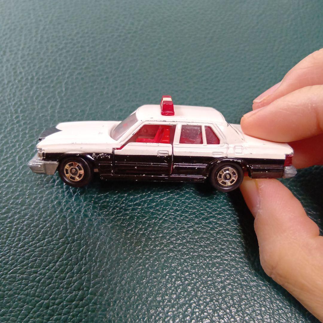 トミカ 昭和 消防車 日本製　献血運搬車 パトカー　CROWN JAPAN