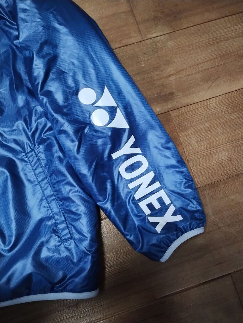 新品YONEX　ヨネックス　アウター　サイズO　バドミントンやテニスに。