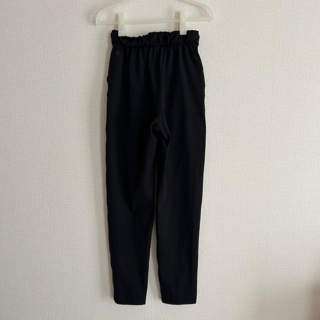 ルルレモン　ストレッチパンツ　ブラック　2