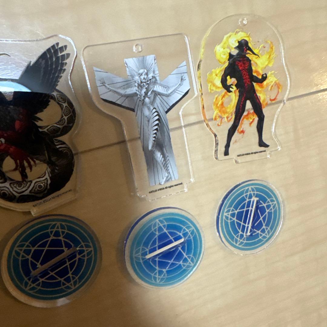 ATLUS 真・女神転生　アクリルスタンド14種　コースター　バッジ　セット