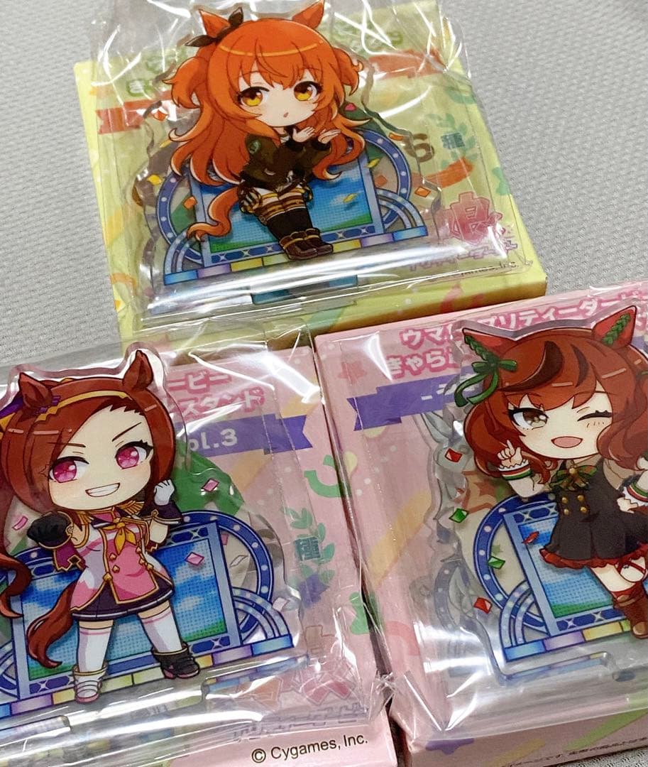 ウマ娘 キーホルダー アクスタ チラシ カード