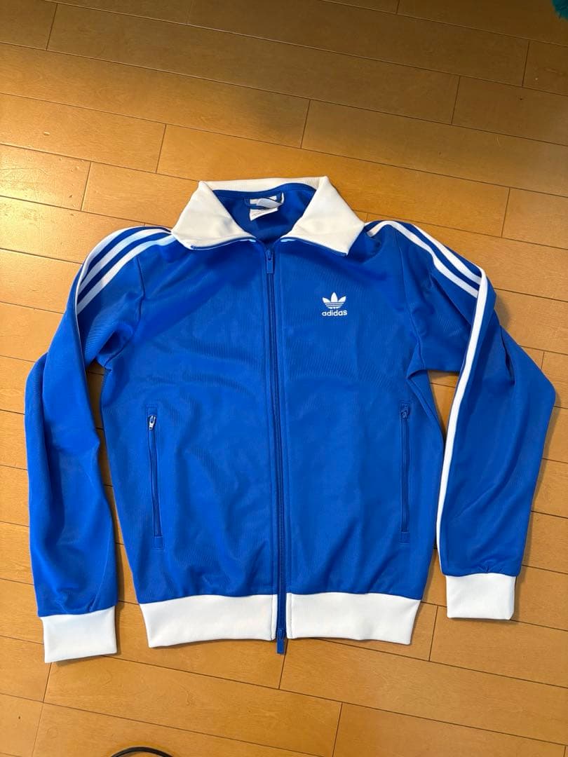 adidas トラックジャケット