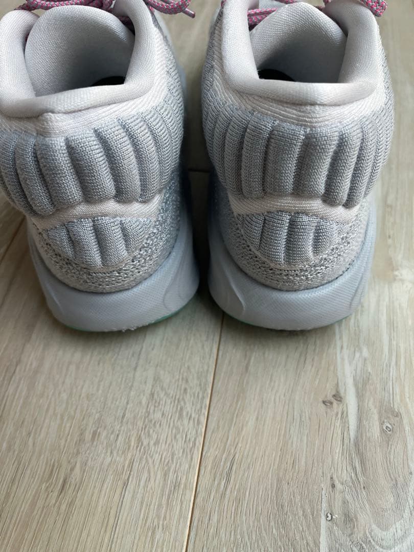 Nike ナイキ　G.Tハッスル3 グレー/ピンク