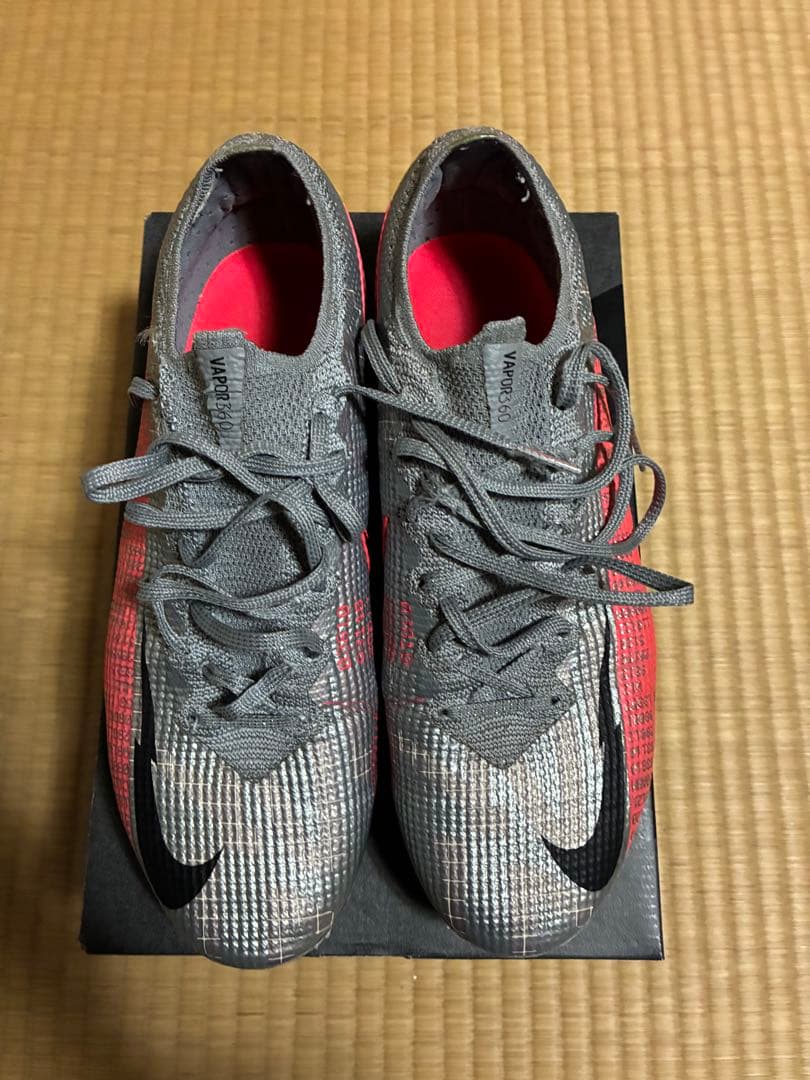 Nike マーキュリアルヴェイパー　サッカーシューズ スパイク グレー/レッド
