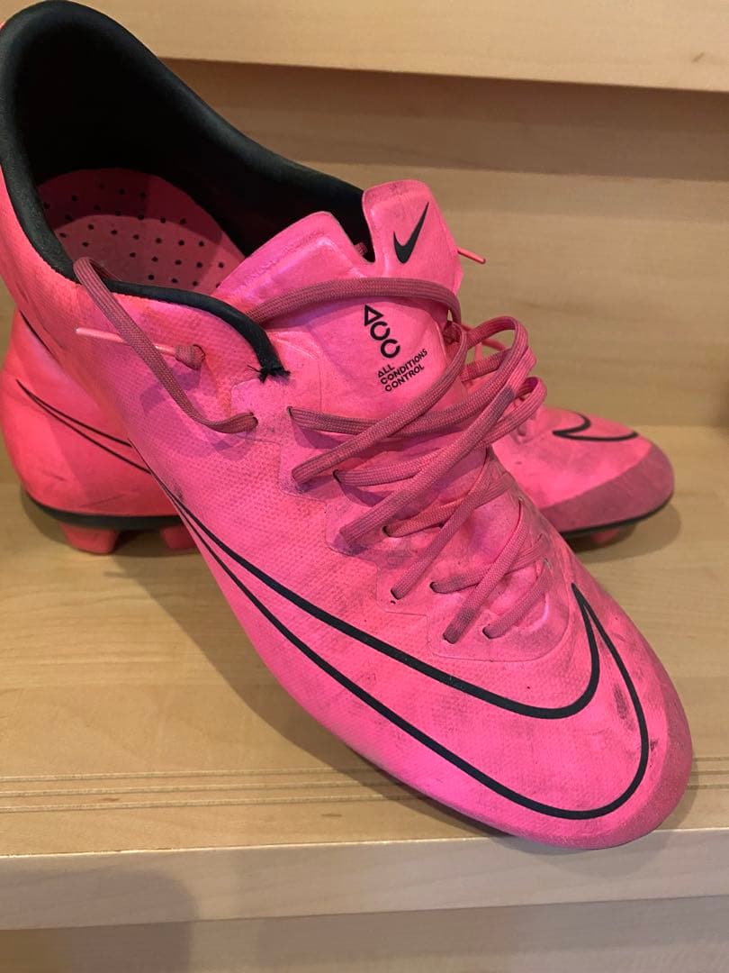 Nike ナイキ　サッカースパイク　マーキュリアル