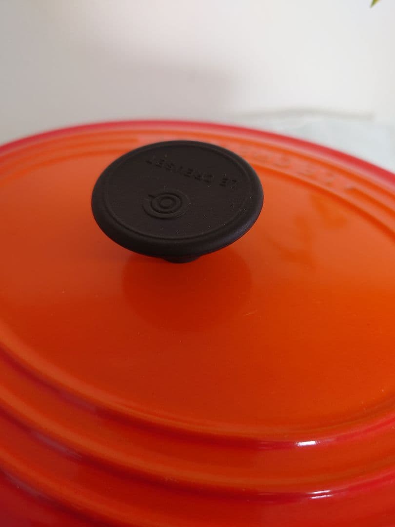 ル・クルーゼ(Le Creuset) ココット・オーバル23cm