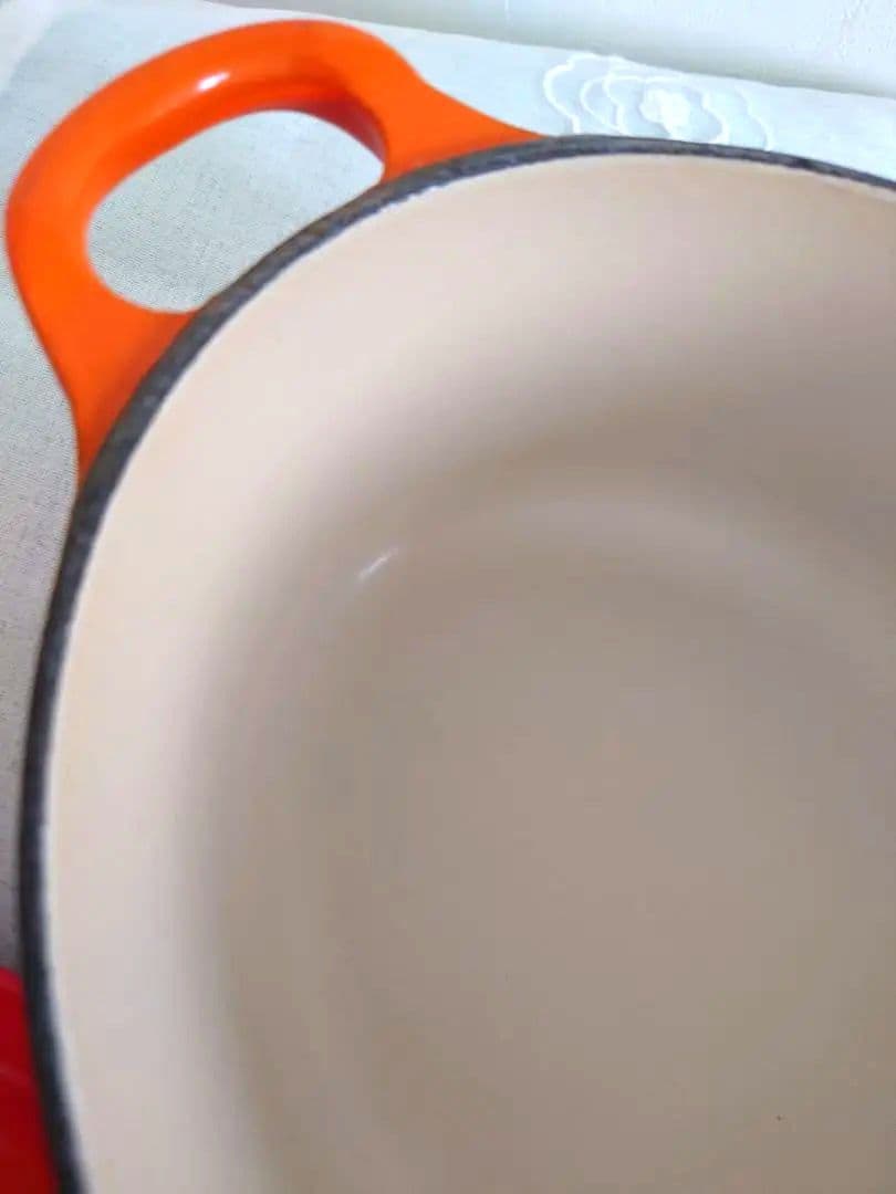 ル・クルーゼ(Le Creuset) ココット・オーバル23cm