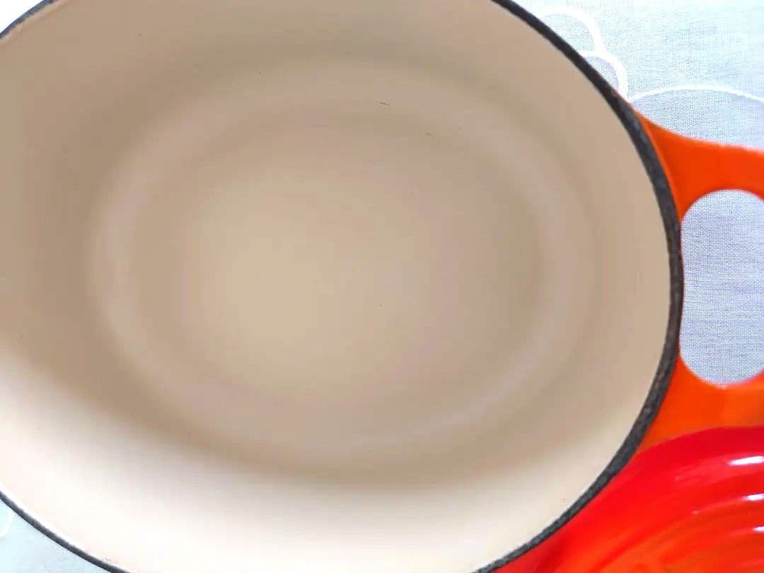 ル・クルーゼ(Le Creuset) ココット・オーバル23cm