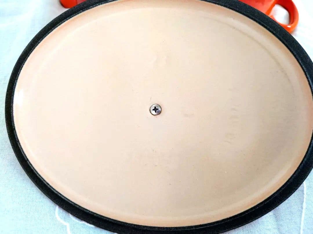 ル・クルーゼ(Le Creuset) ココット・オーバル23cm