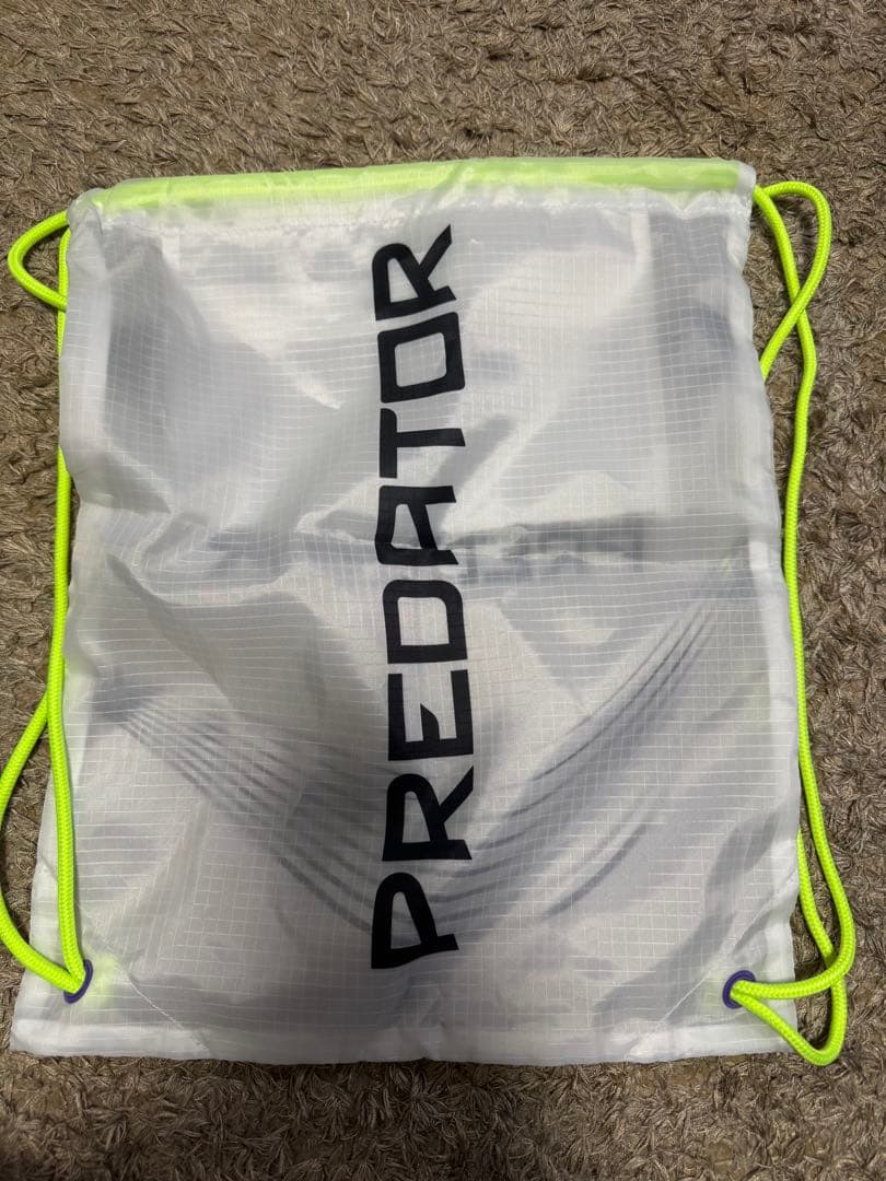 アディダス　PREDATOR ELITE FT AG 25cm