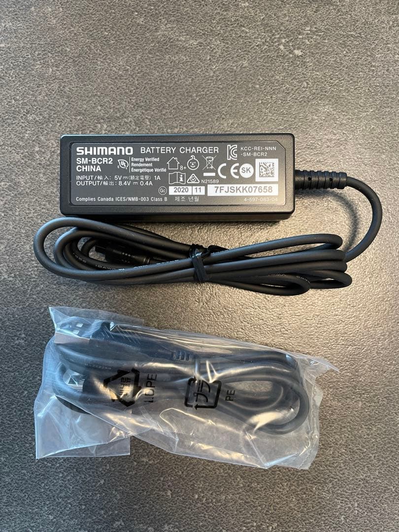シマノ　Di2 SM-BCR2充電器