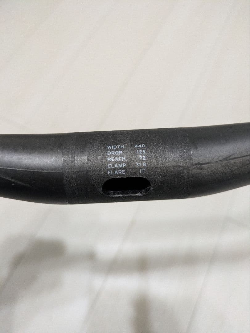 ロードバイク カーボンハンドル 440mm