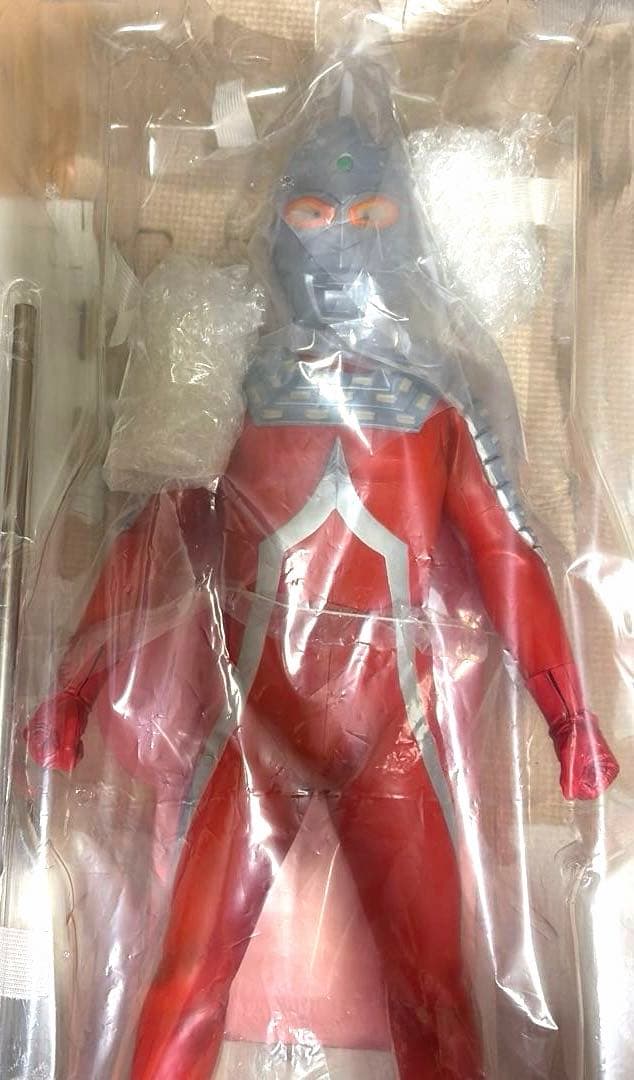 ギガンティックシリーズ　ウルトラセブン　スチールカラーVer.