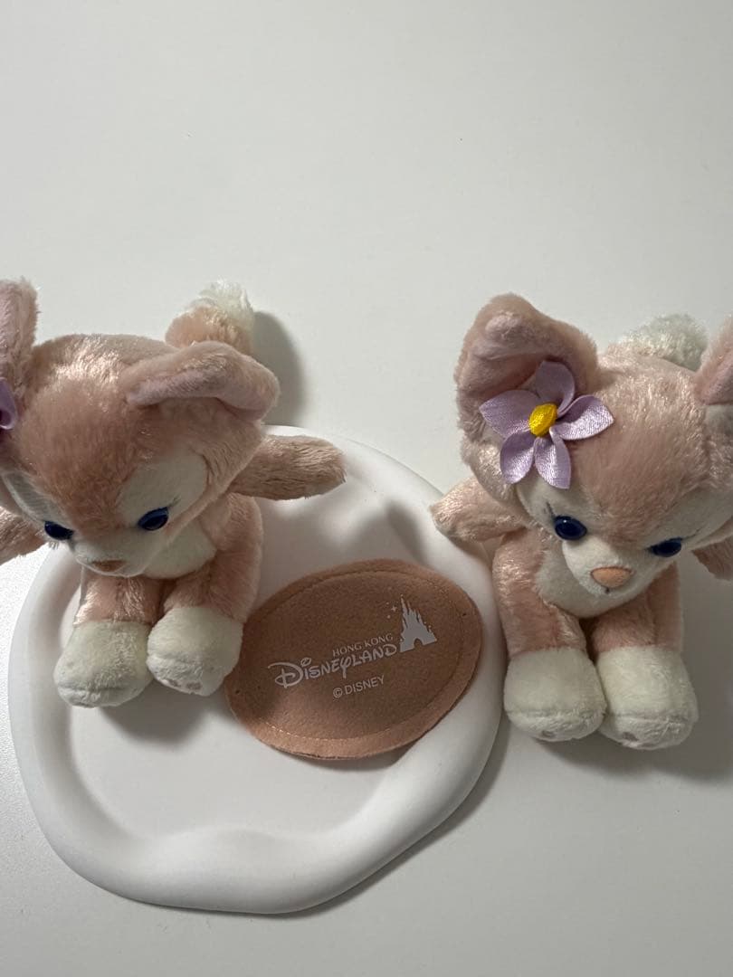 ディズニー　座るリーナベル(ペア)+マグネットディズニーオリジナル台座付き