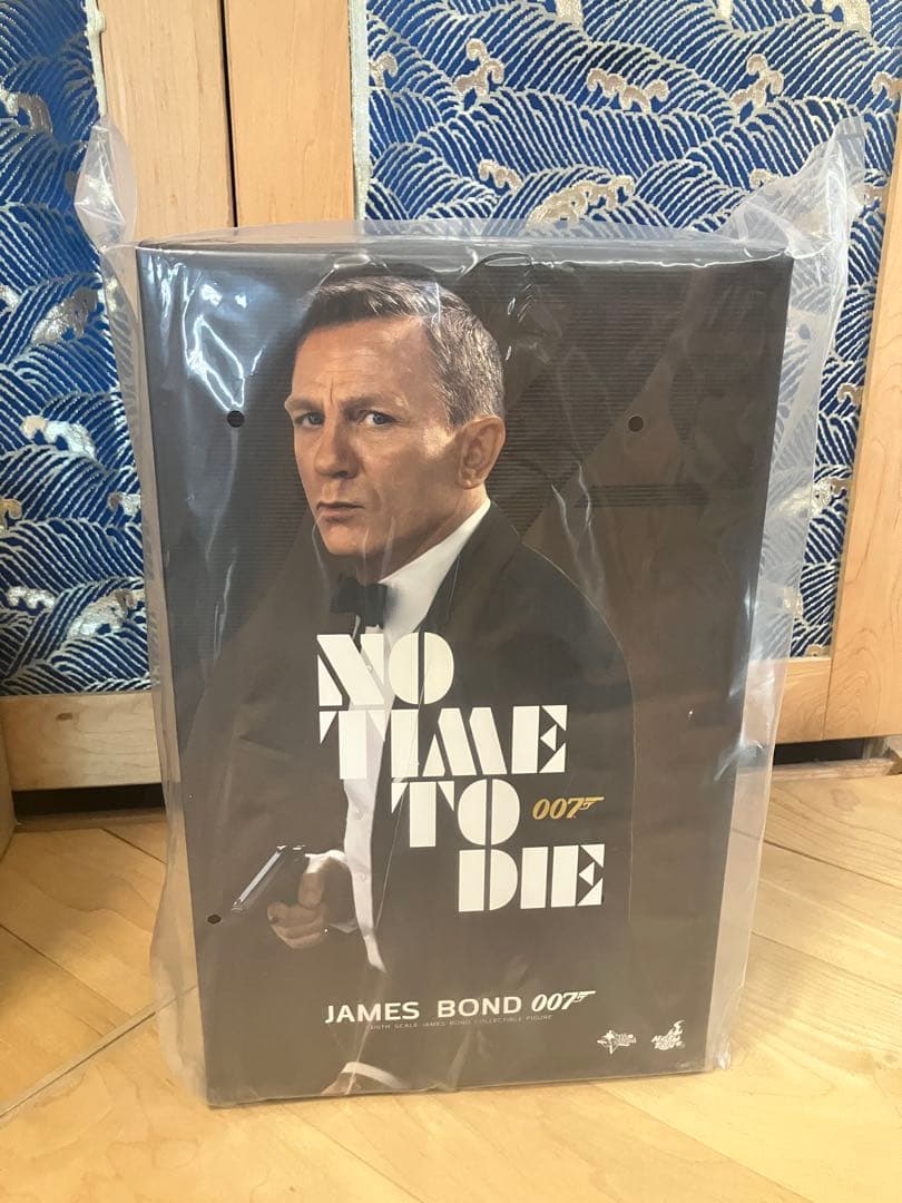 ホットトイズ MMS803 007 ジェームズ・ボンド1/6James Bond