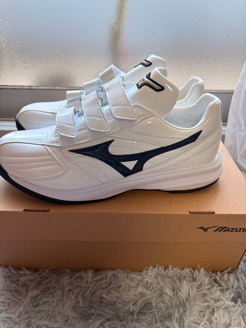 Mizuno トレーニングシューズ ホワイト/ネイビー
