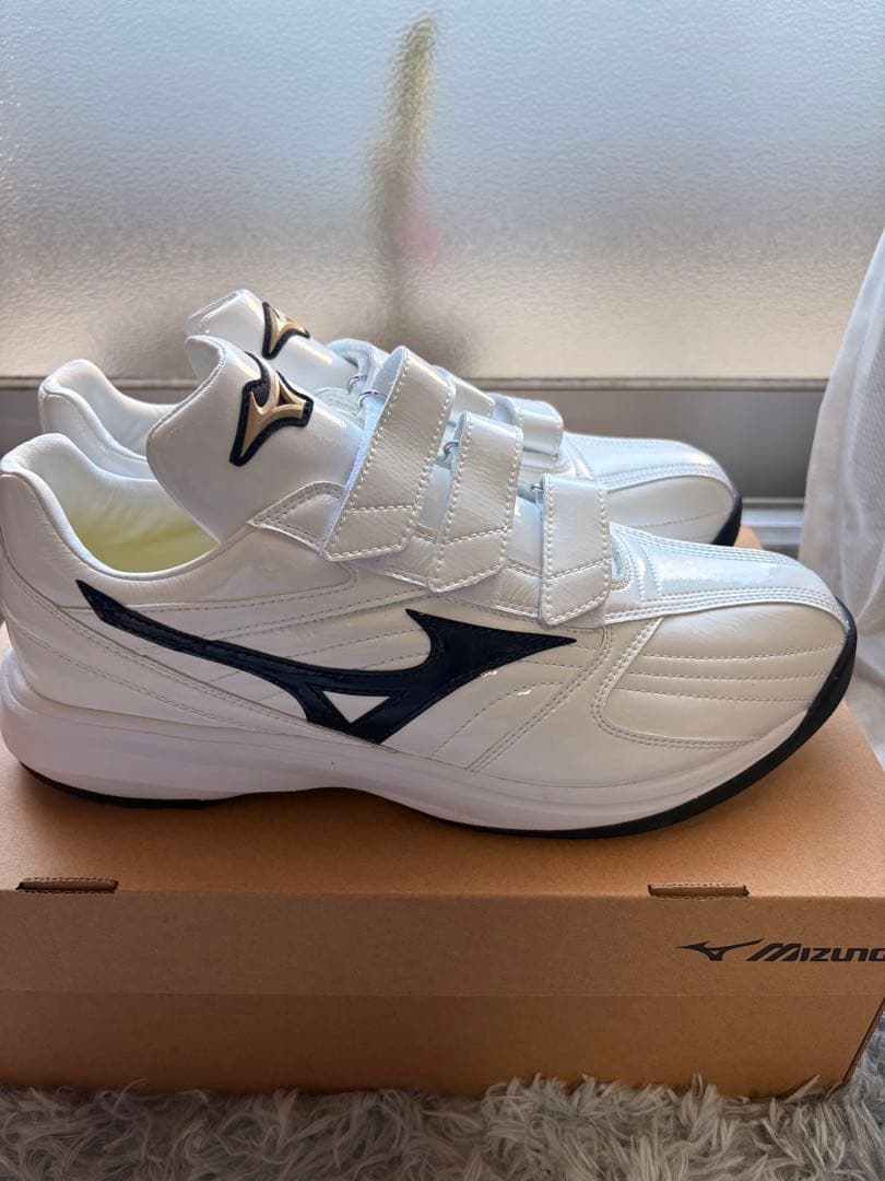 Mizuno トレーニングシューズ ホワイト/ネイビー