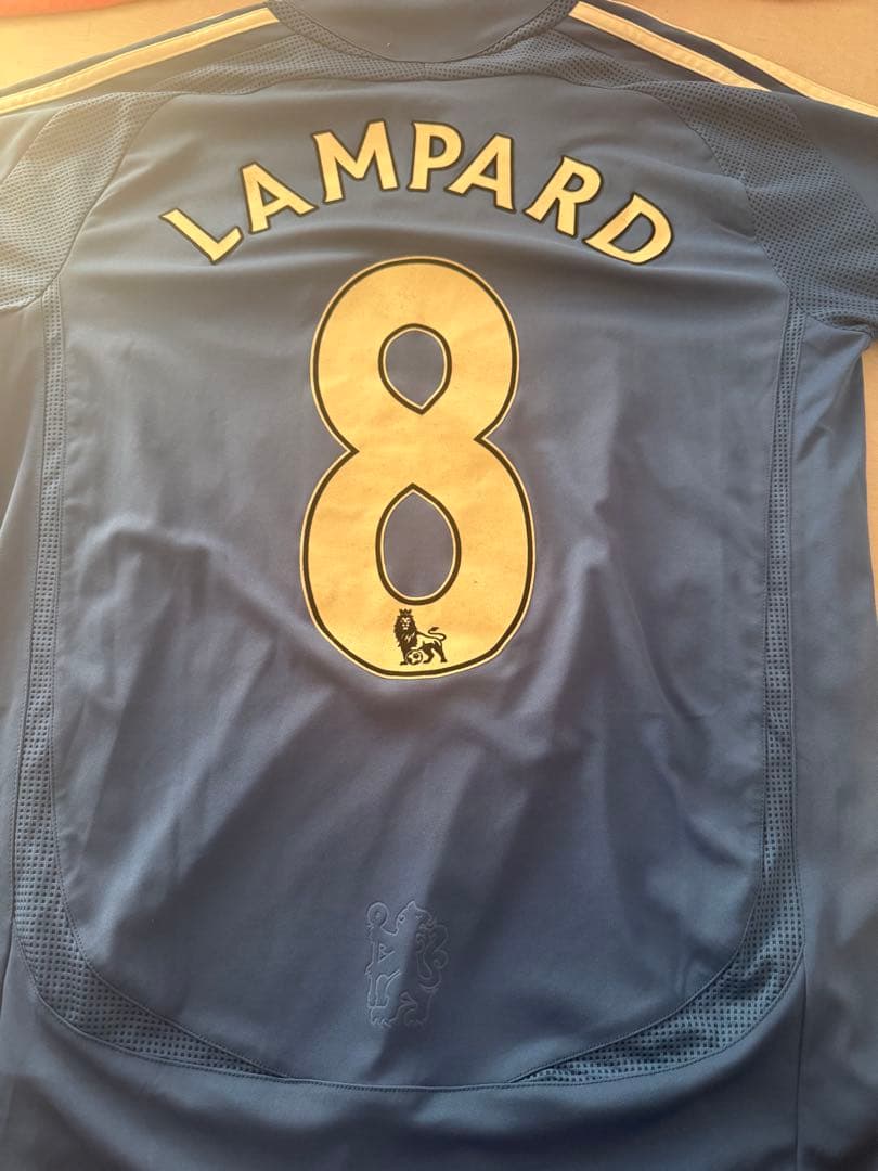 Chelsea Lampard 8 シャツ