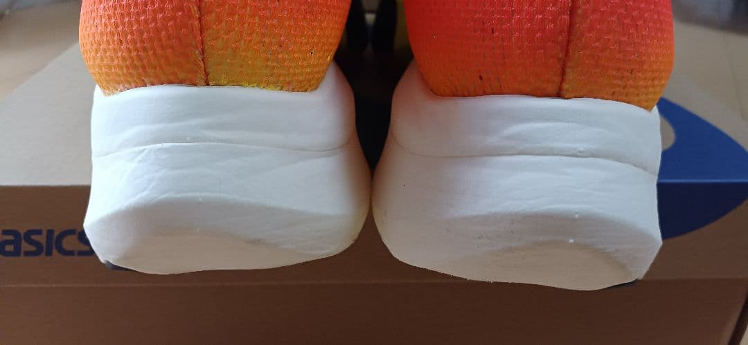 asics メタスピードエッジパリ　27.0㌢