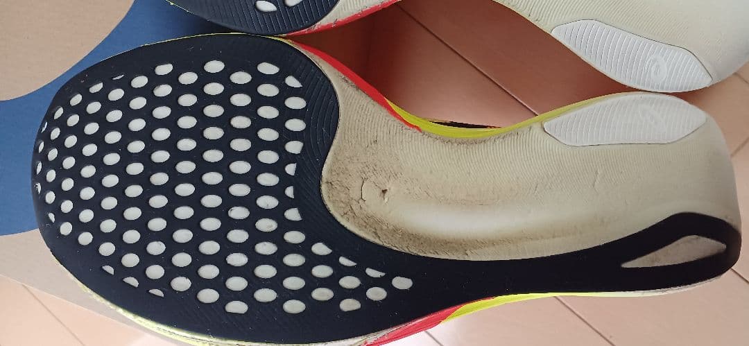 asics メタスピードエッジパリ　27.0㌢