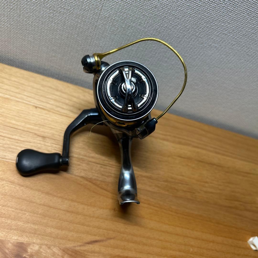 『値下げ！！』シマノ　Vanquish スピニングリール