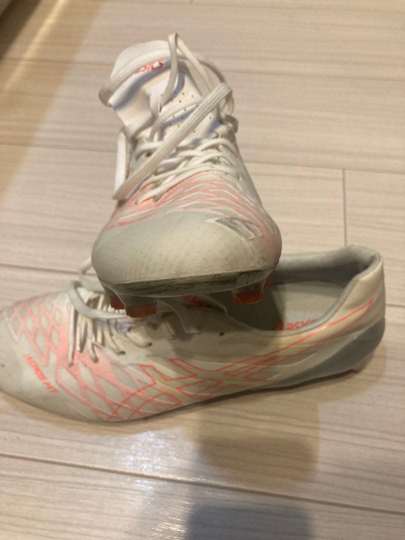 ASICS DS LIGHT サッカースパイク ホワイト/ピンク