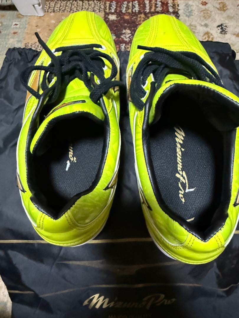 Mizuno Pro 蛍光イエロースパイク　オールスターモデル