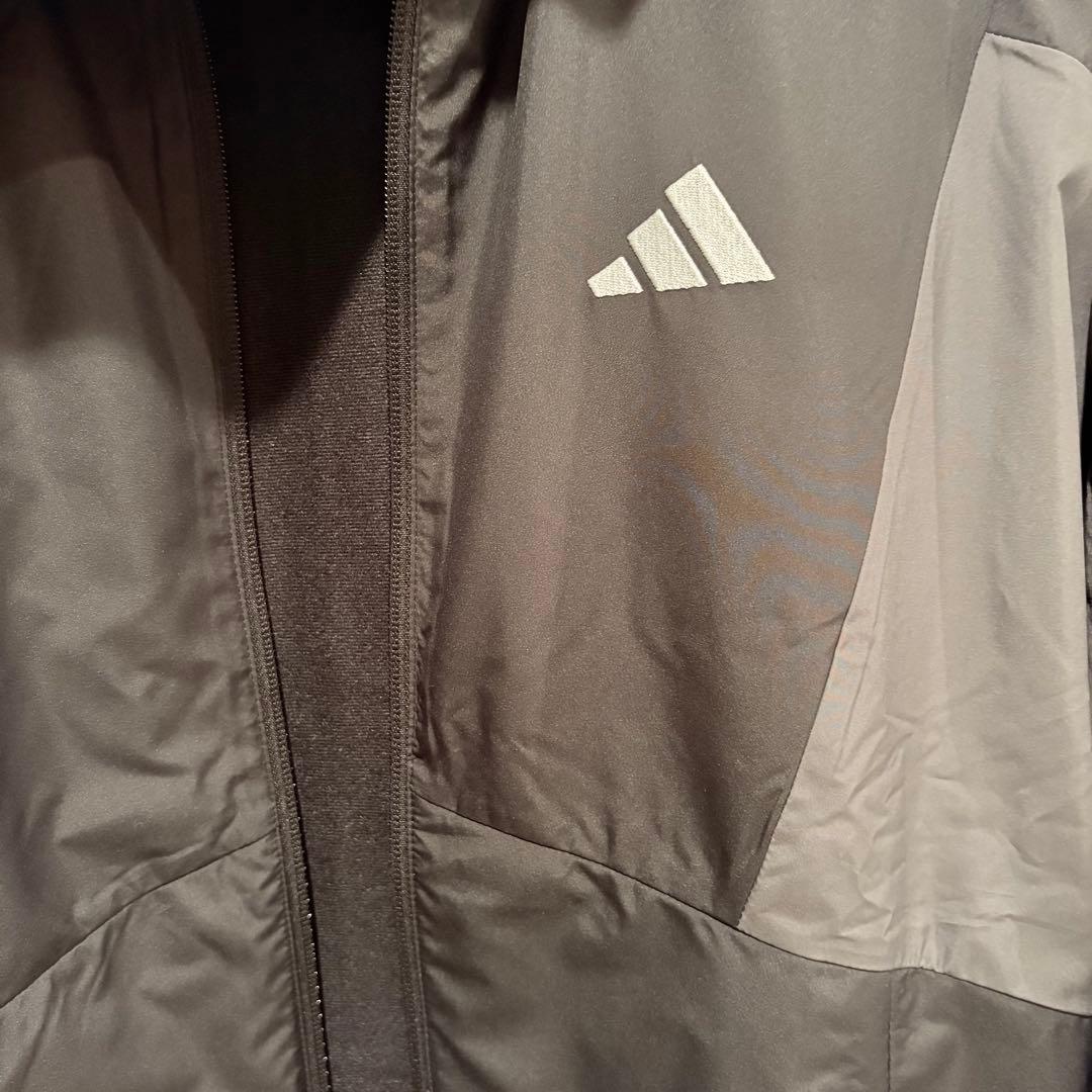 adidas フード付き　レディースウィンドブレーカー 黒/グレー