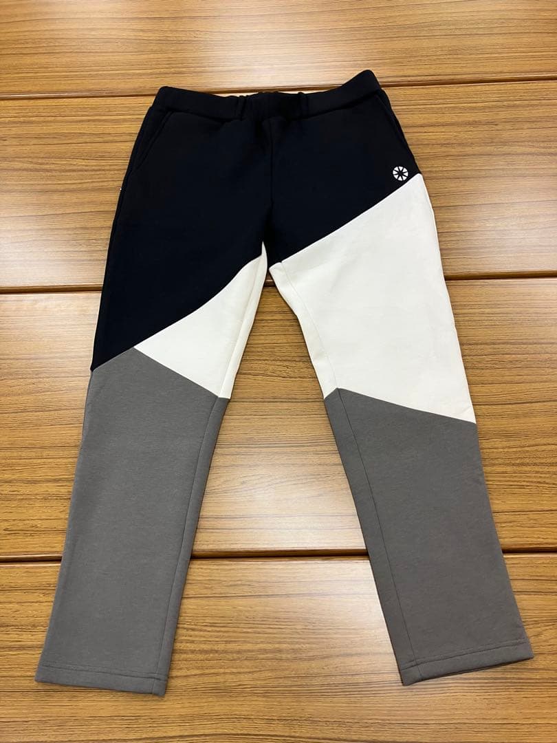 【美品】BANDEL GOLF メンズパンツ 黒/白カラー