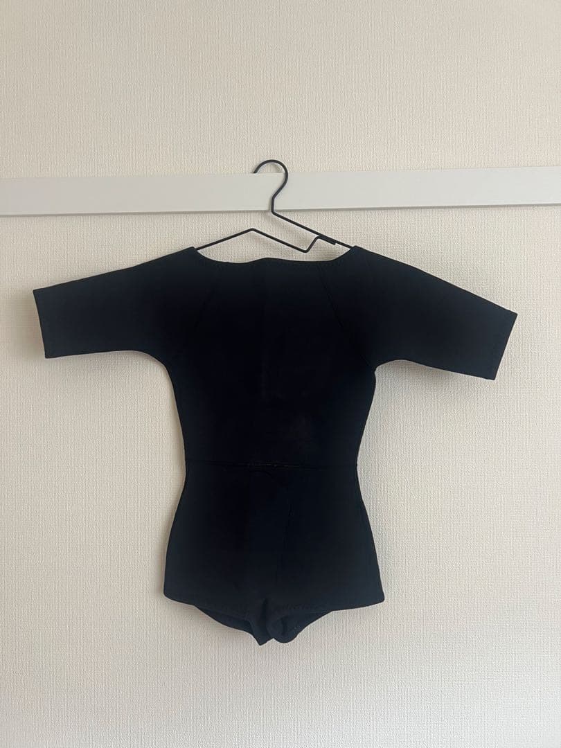 Maria wetsuit marine 黒 半袖 タッパー ウェットスーツ