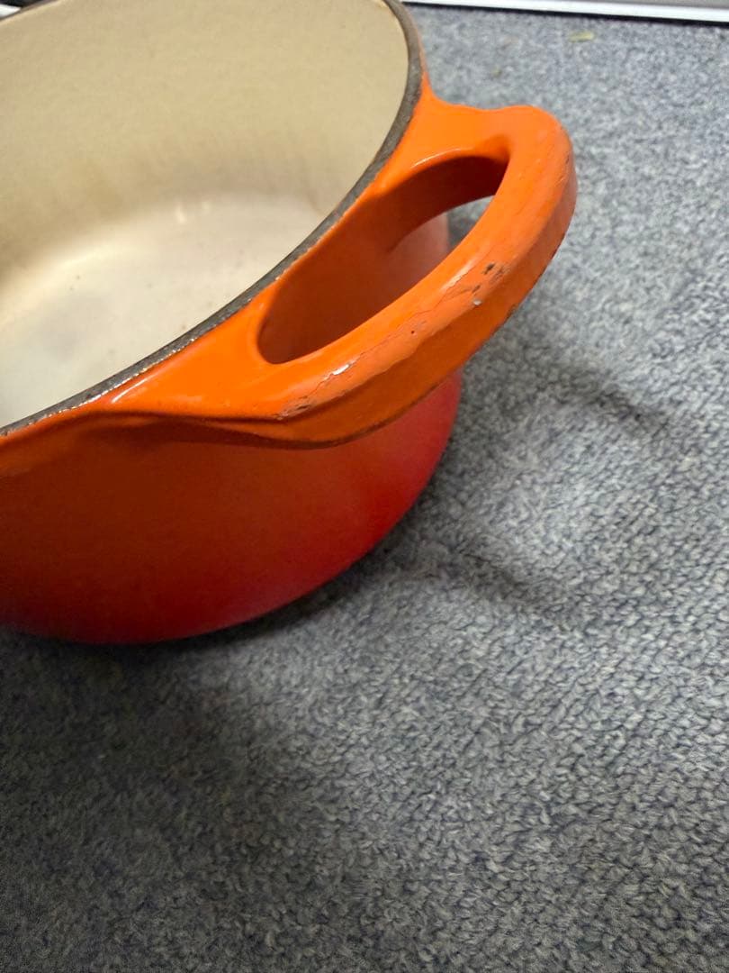 Le Creuset 両手鍋 オレンジ 25サイズ　おまけ付き