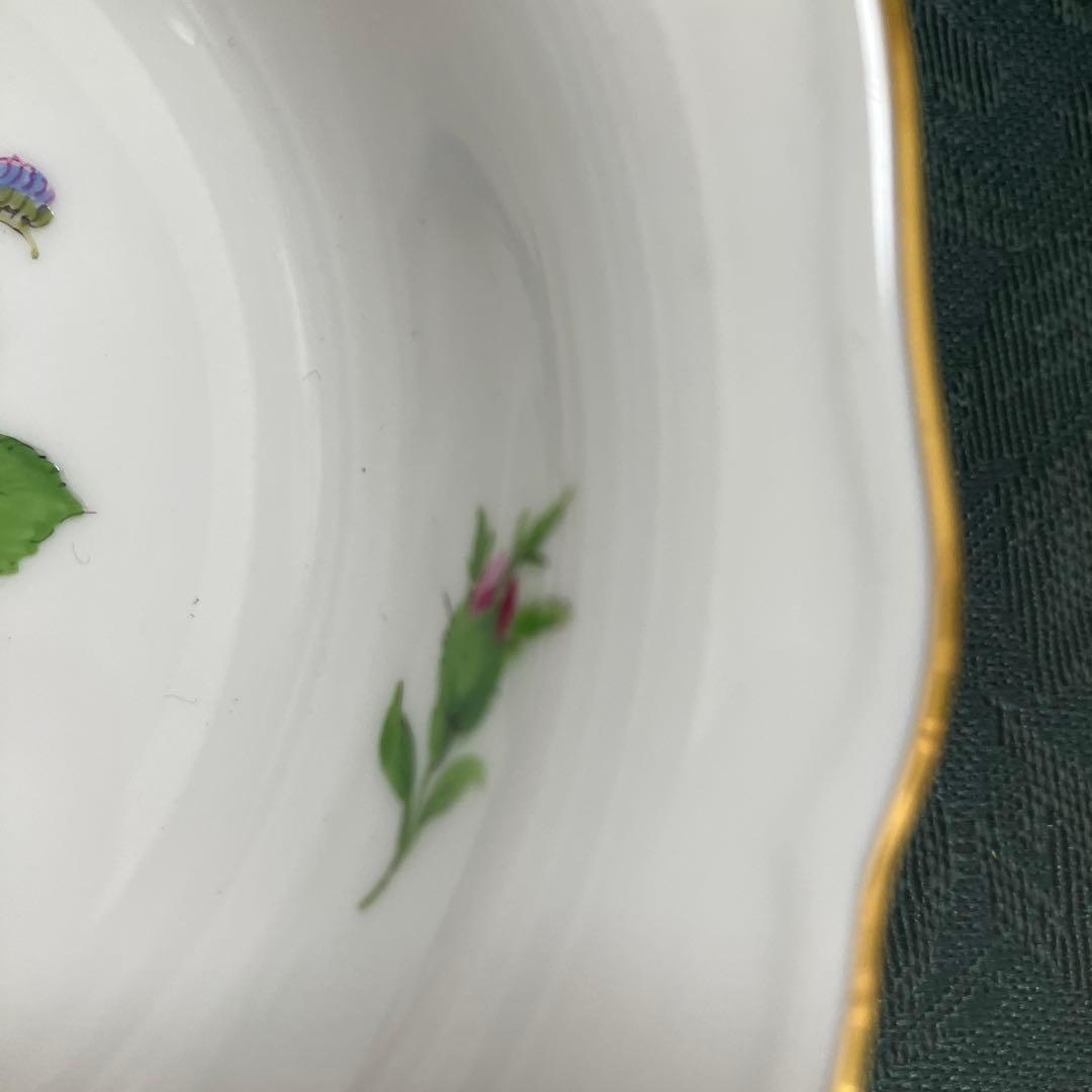 マイセン　バラ装飾の陶磁器皿