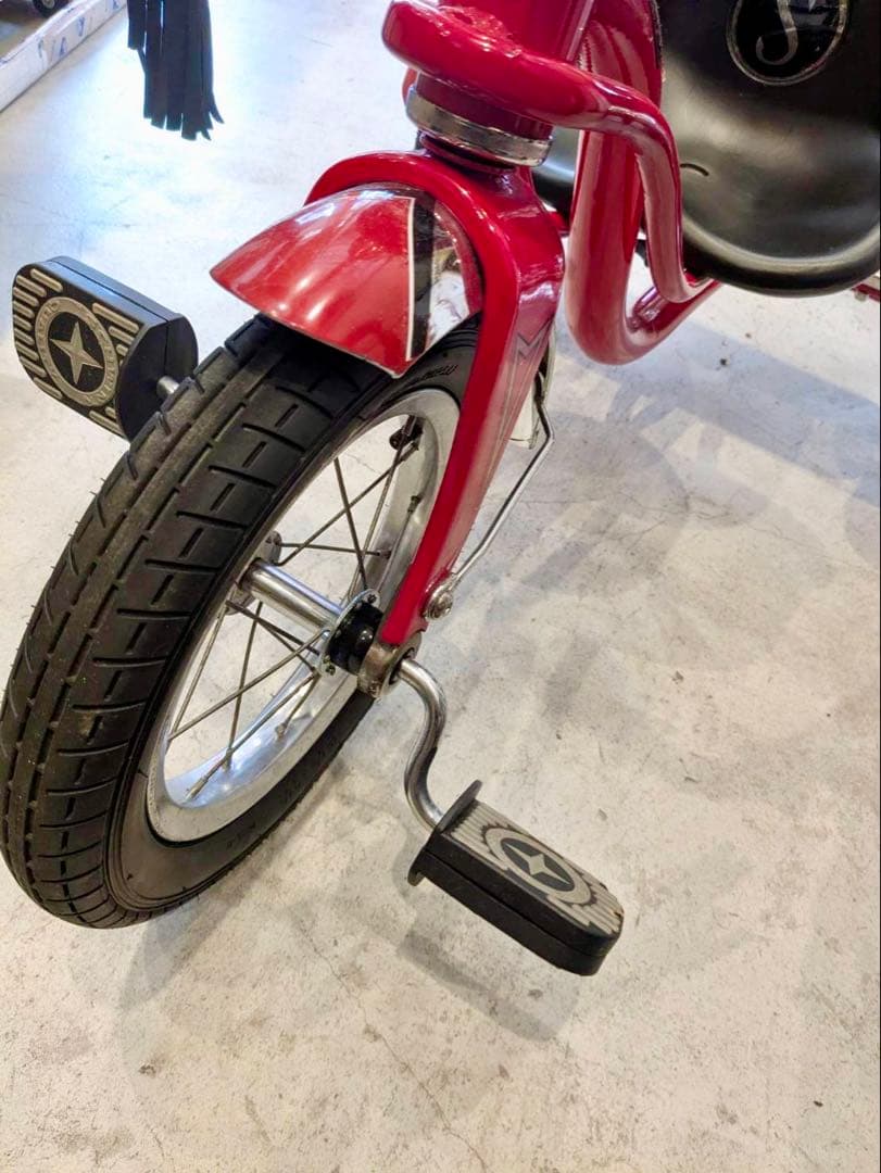 シュウィン ロードスター 12インチ 三輪車 Schwinn Roadster