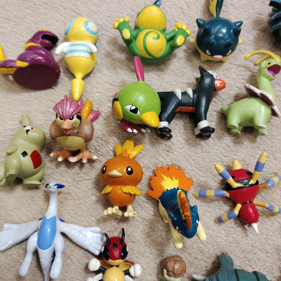 ポケモンフィギア 約25年前に集め出したもの達。ほぼTOMY刻印