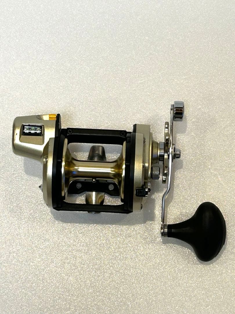 SHIMANO 海魂EV 4000T 両軸リール 専用袋付き