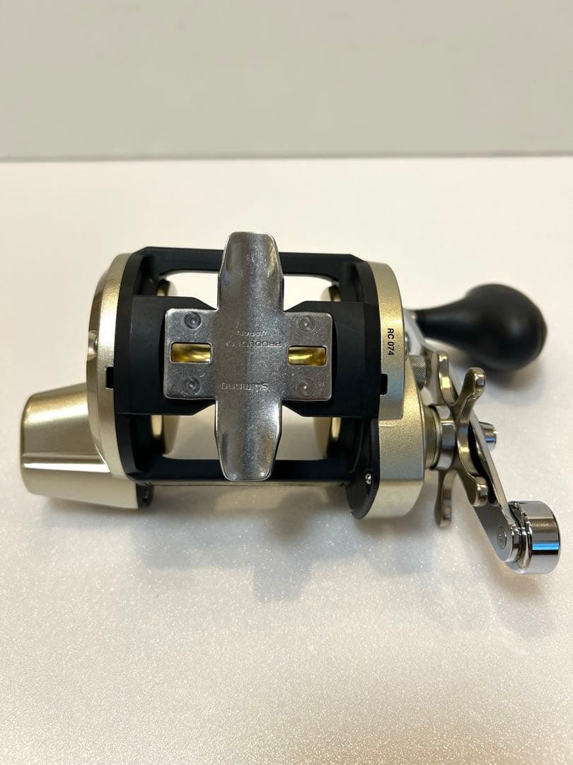 SHIMANO 海魂EV 4000T 両軸リール 専用袋付き