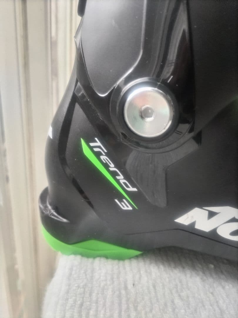 Nordica 美品　スキー用ブーツ 27.5 ブラック/グリーン