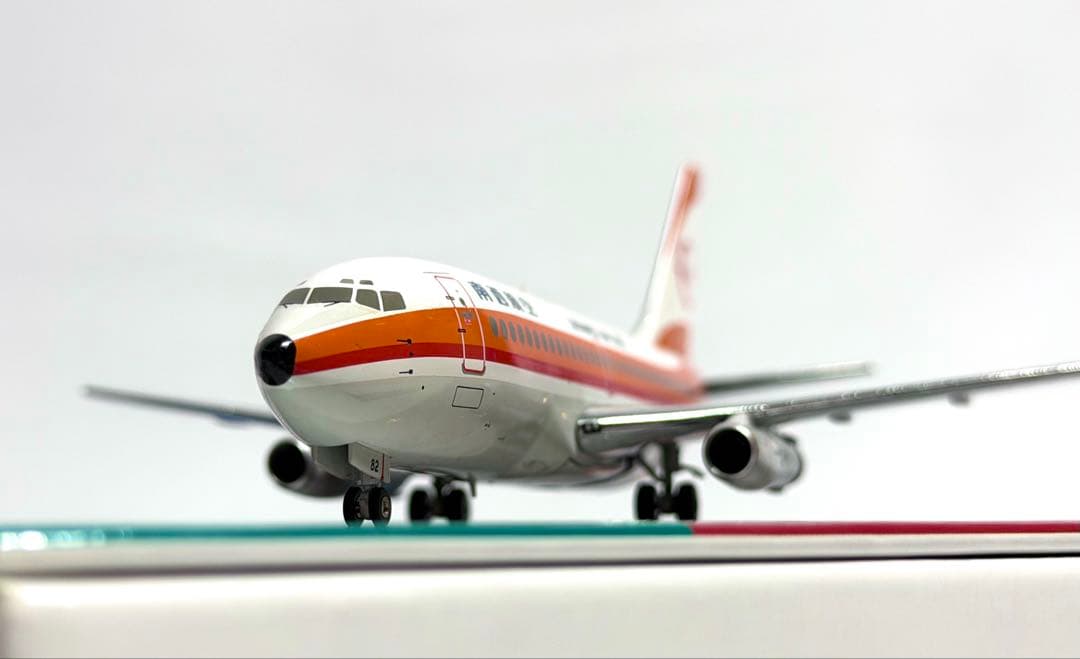 JTA商事 1/200 B737-200 南西航空 SWAL NU23001