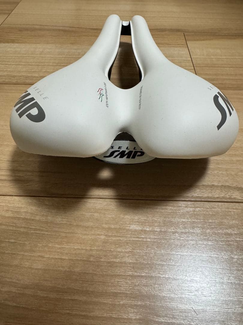 SELLE SMP TRK LARGE WHITE MATT サドル