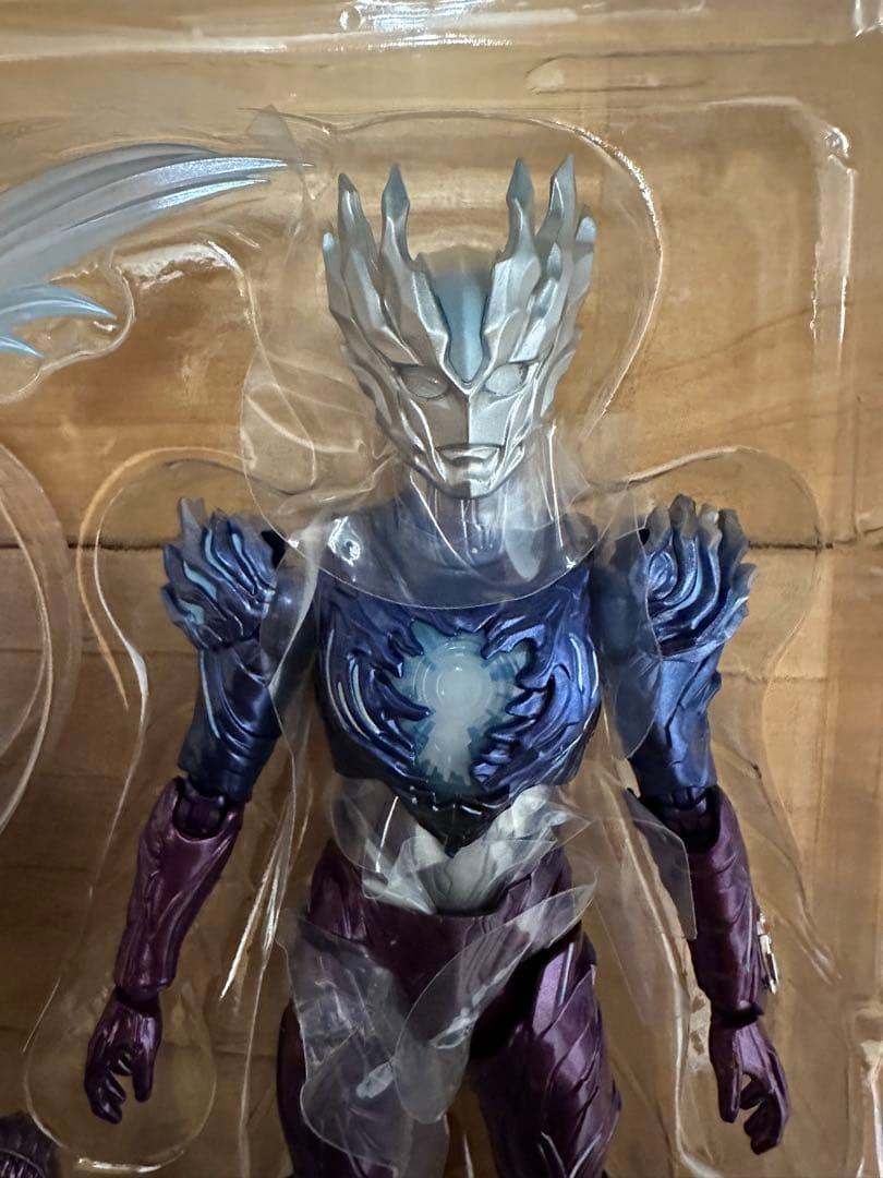 SHフィギュアーツ　ウルトラマンサーガ　ゼロ　プレミアムバンダイ　開封品