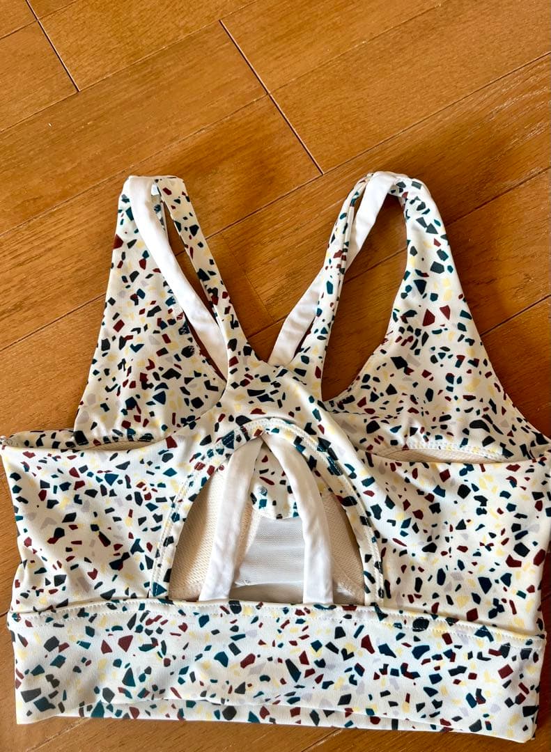 【美品】emmi yoga ブラトップとレギンスセット