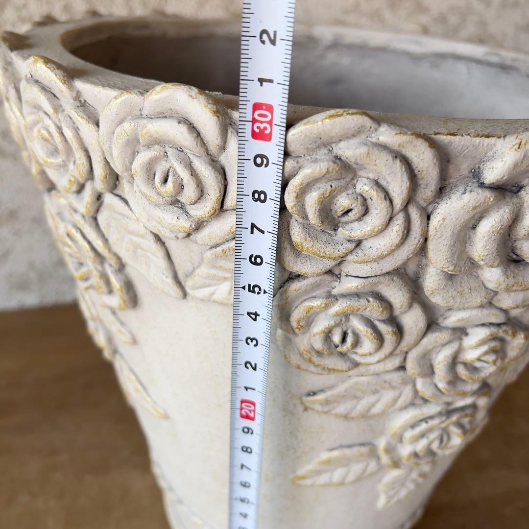 金のカスレの総薔薇レリーフ陶器鉢