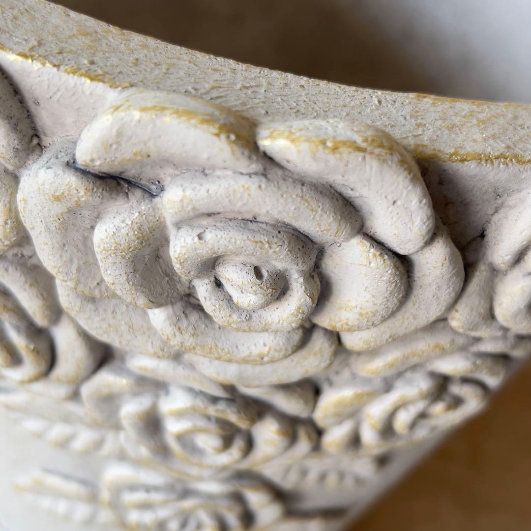 金のカスレの総薔薇レリーフ陶器鉢