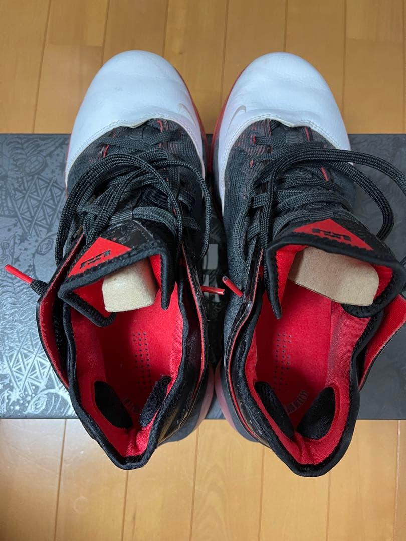 レブロン19low