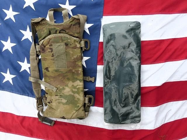 米軍 ハイドレーション システム バッグパック マルチカム 3L OCP　56