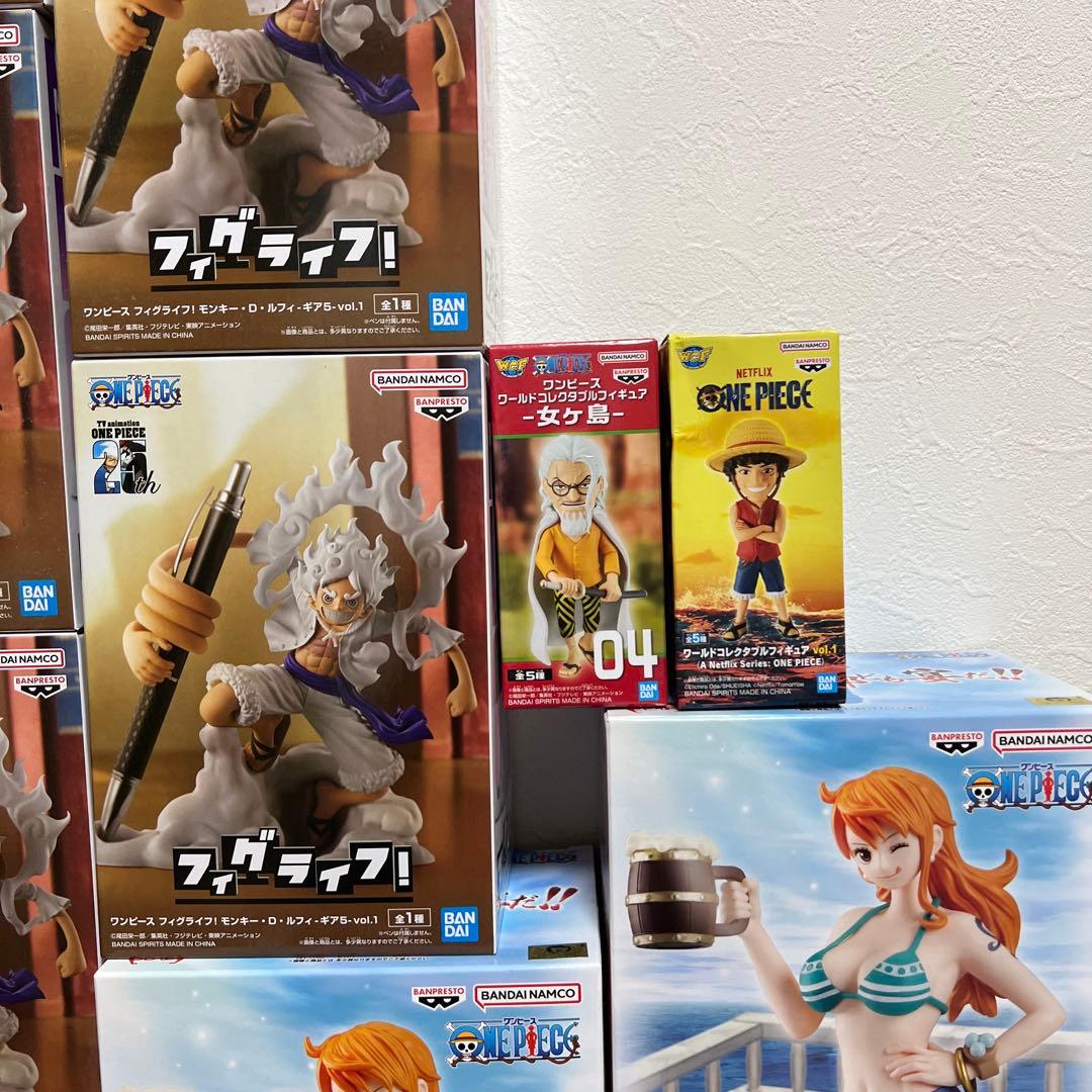 ワンピース フィギュア　33体　ワンピースカード